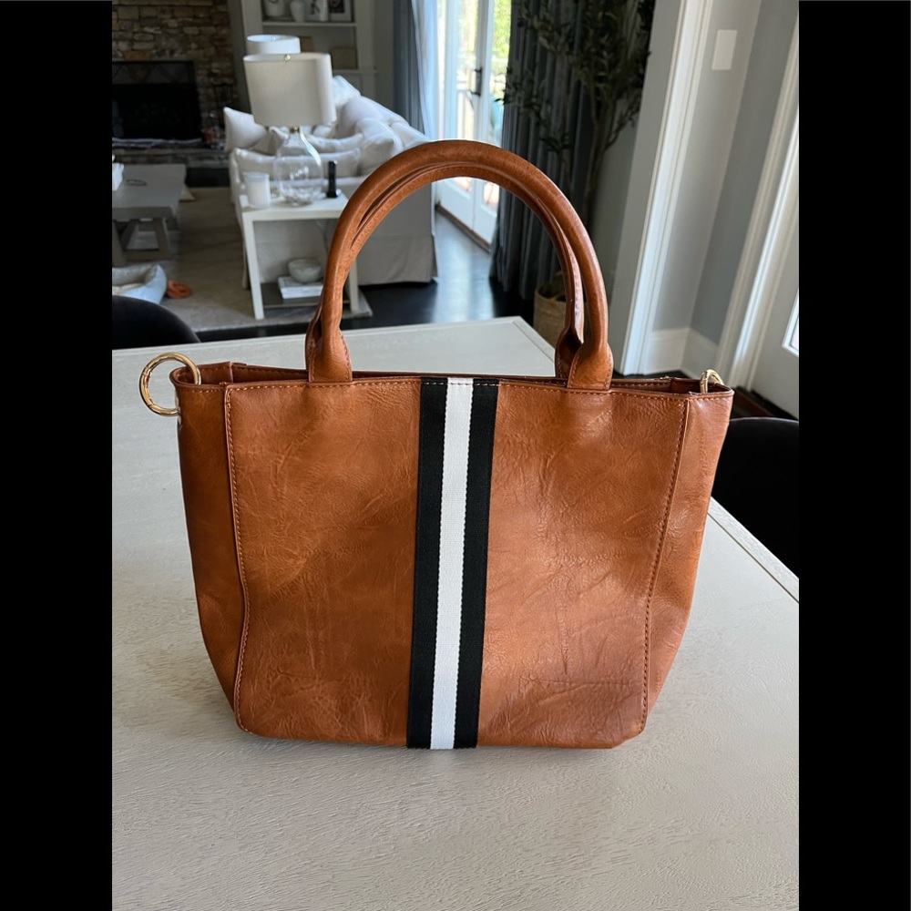 Social Threads The Motherchic Medium Tote